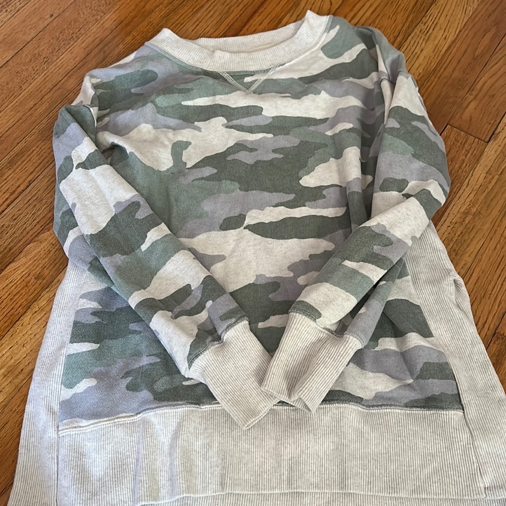 camo sweatshirt